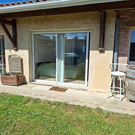 Chambre Lesparre-Medoc Exterior photo