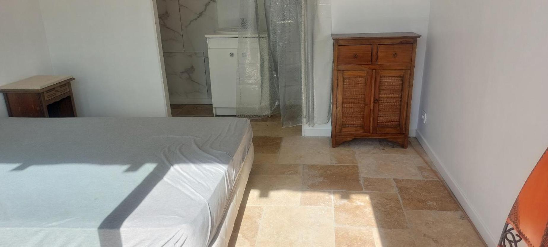 Chambre Lesparre-Medoc Exterior photo