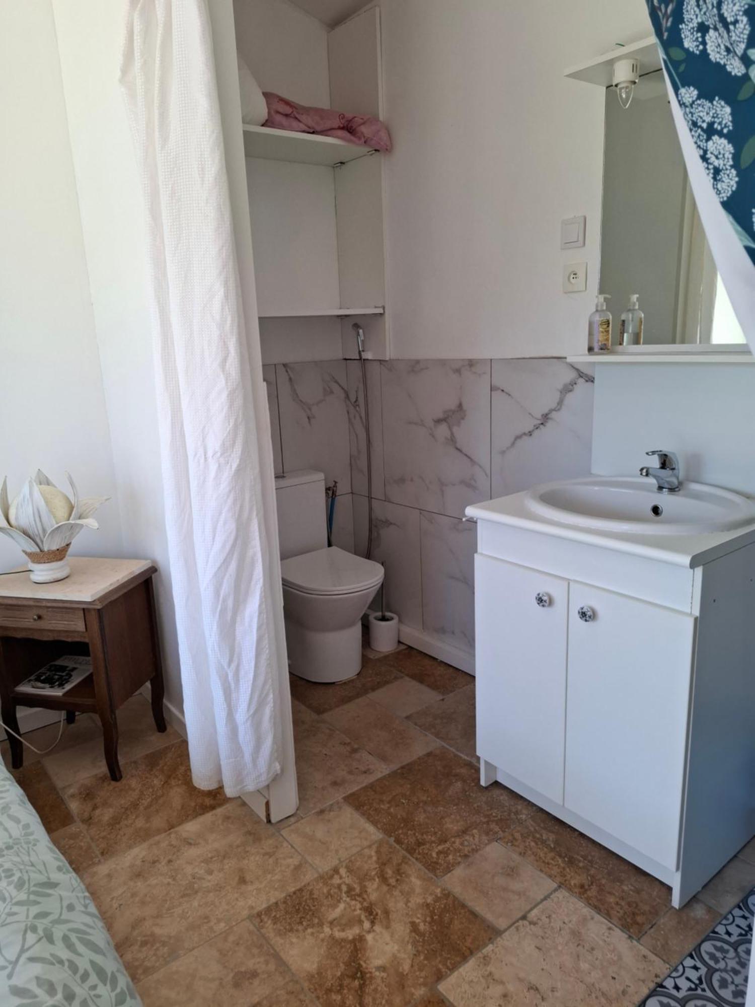 Chambre Lesparre-Medoc Exterior photo